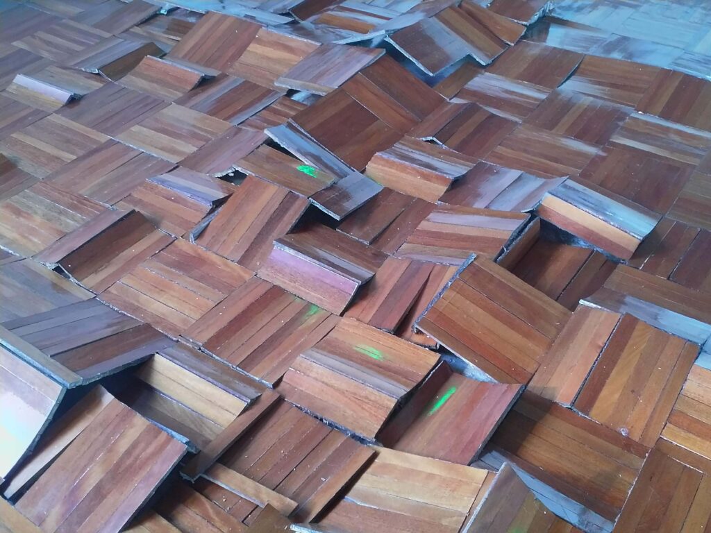 This Is What Nearly 100 Litres Of Water Does To The Parquetry Floor This Is What Nearly 100 Litres Of Water Does To The Parquetry Floor